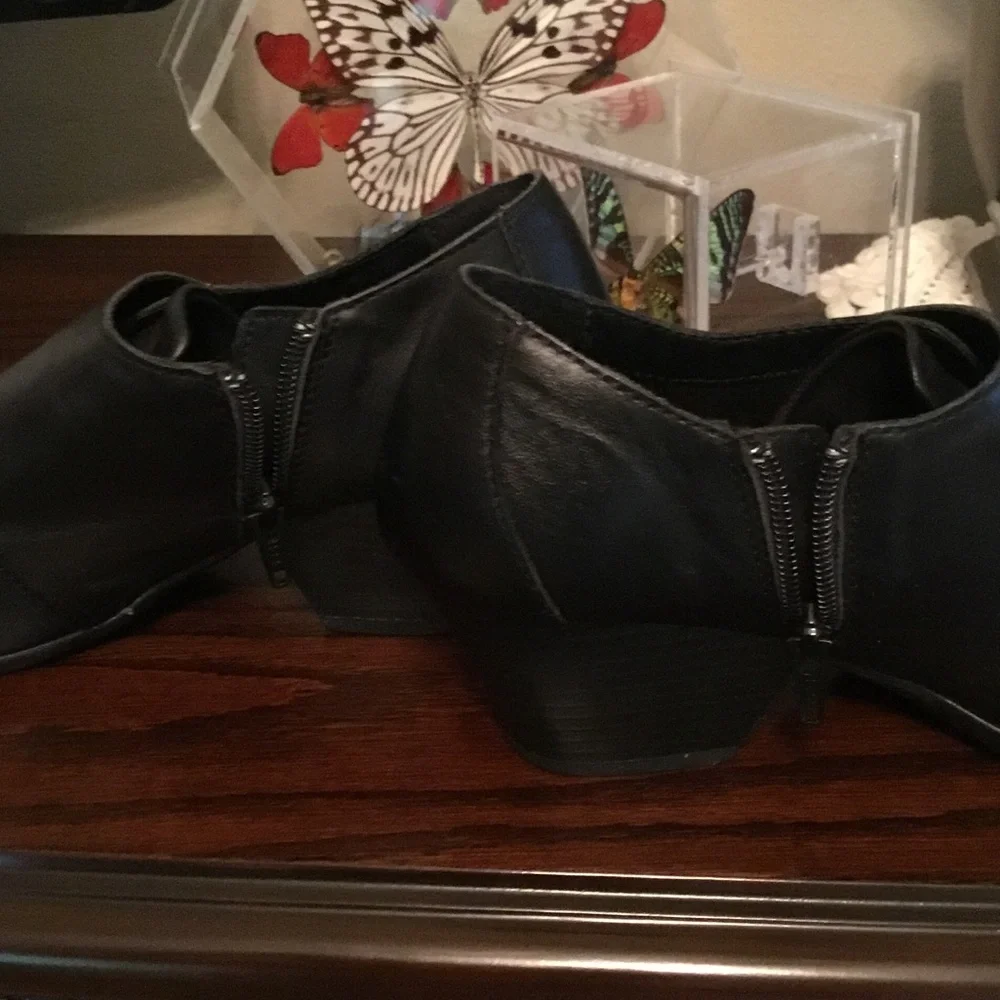 b.o.c. Black Leather Ankle Booties with Buckle Straps